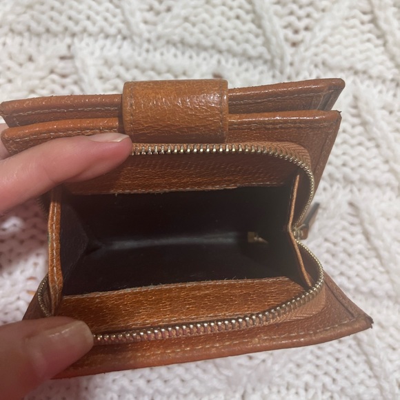 Gucci Beige GG Canvas Zip Around French Compact Wallet - Picture 11 of 12